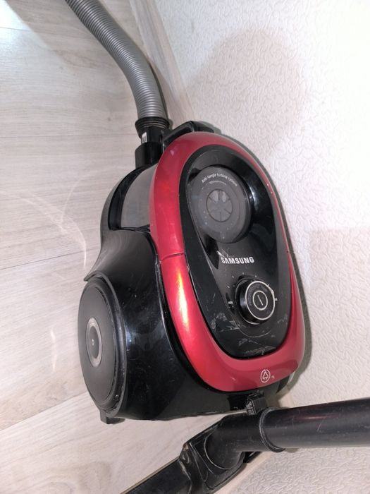 Пылесос Samsung бу.