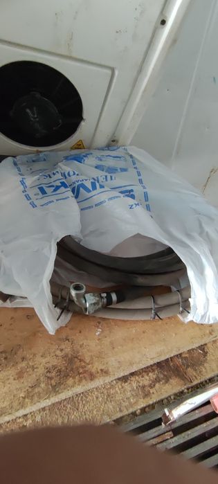 Рефрижератор на 12 вольт плюс 20 минус 20 почти новый