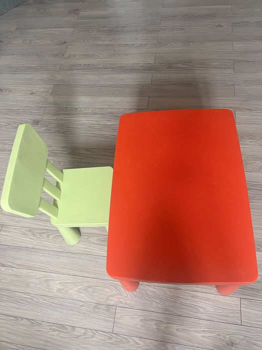 Стол и один стул икеа маммут