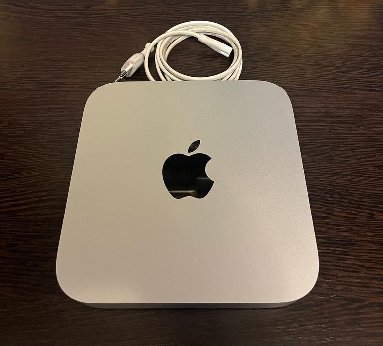 Продам Apple mac mini 2014 года