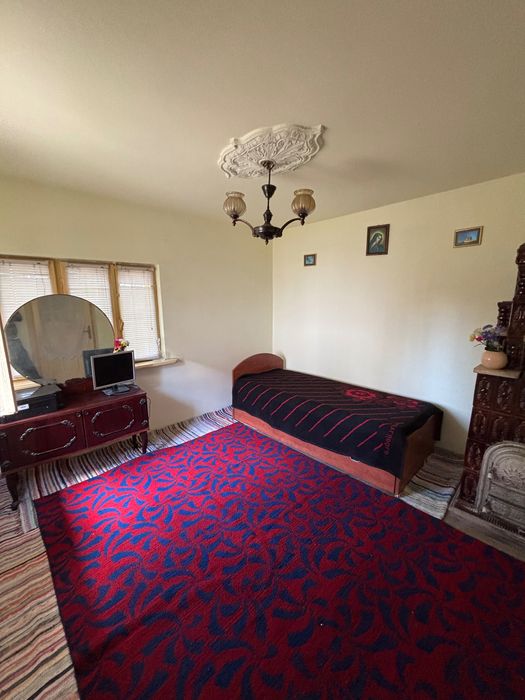 Casă cărămidă 100mp + 1372mp teren Florești Giurgiu, 30 min București, gaze la poartă – 55.000 €