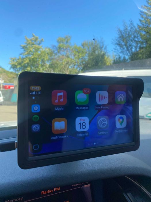 Navigație Auto CarPlay / Android Auto + Cameră Marșarier