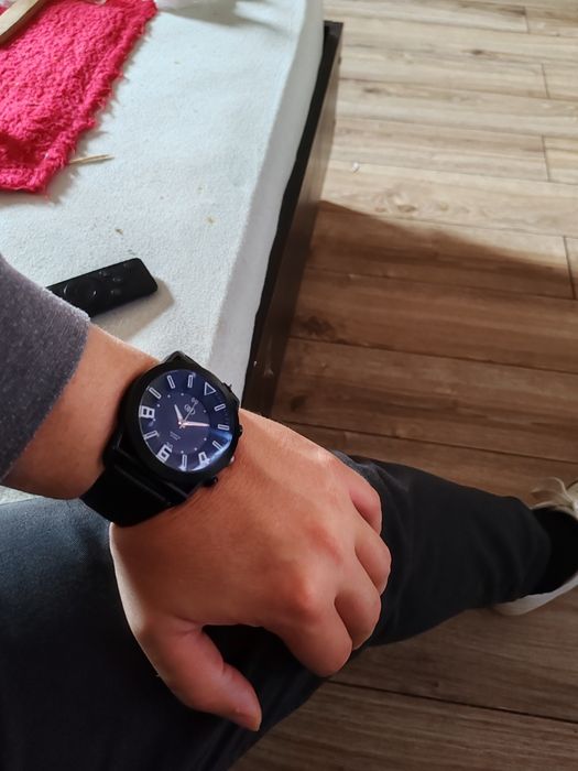 Ceas bărbați, model deosebit, ca Nou