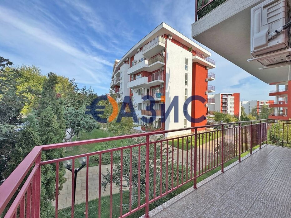 Продава се Двустаен апартамент в Свети Влас - 70 кв.м за 1272 €/кв.м - Снимка #11