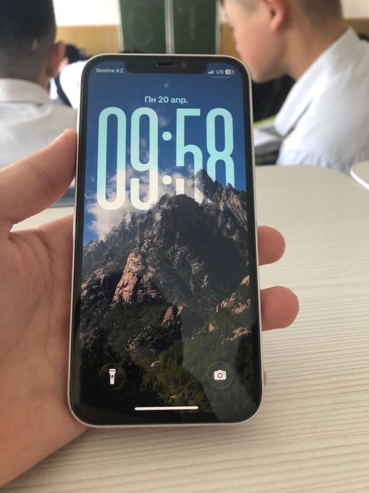 iPhone 12 БУ 75 АКБ