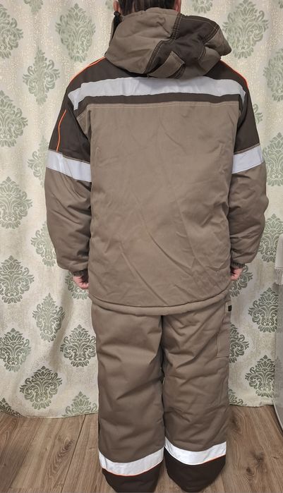 Продам зимний комплект спец одежды