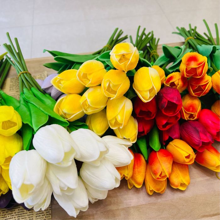Искусственные тюльпаны