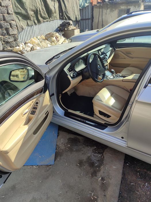 Продам BMW F10 528i