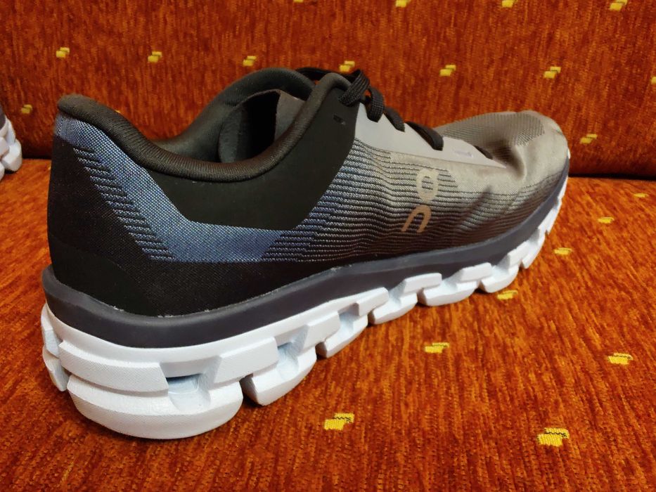 On Cloud-дамски маратонки №40