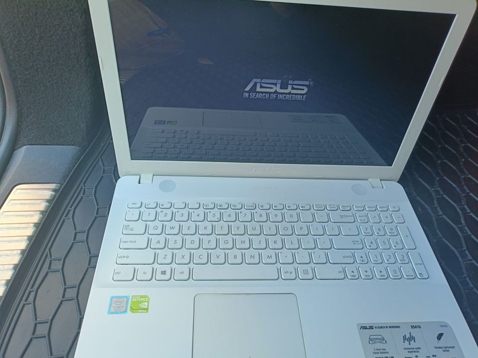 Laptop ASUS X541U
