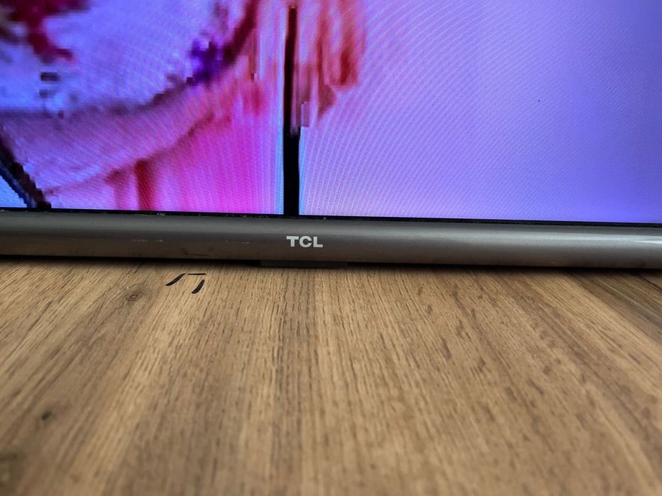 Телевизор хорошем состояния ни царапины нету ремонте не был