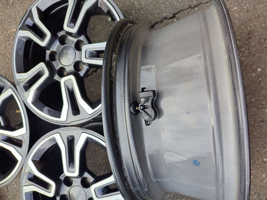 16" оригинални ал. джанти с датчици за Jeep/Fiat/Opel.