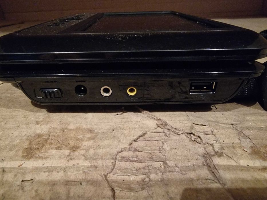 DVD плейър с два екрана Power Agent PDVD714T