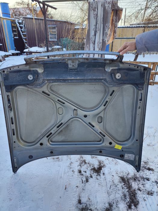 Капот Ауди 80 б4