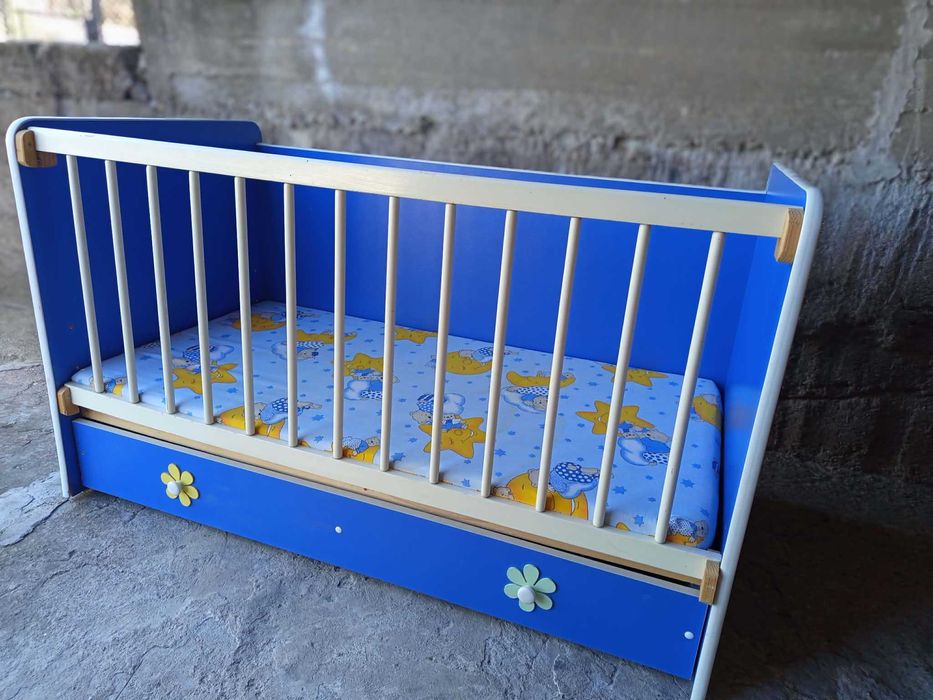 Продавам-Децко легло