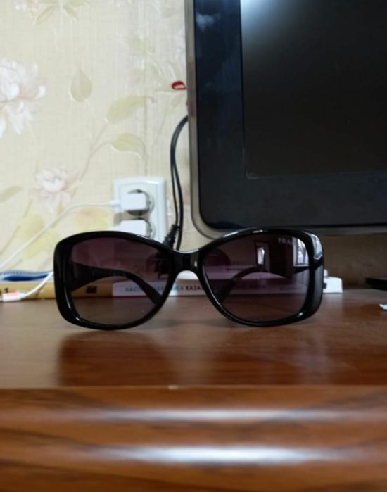 Очки солнцезащитные, PRADA, PORSCHE.