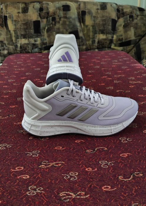 Кроссовки “Adidas”.  Абсолютно новые !!!  Производство Индонезия !!!