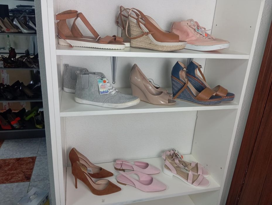 Продавам обувки на едро над 100модела reserved,house,mohito