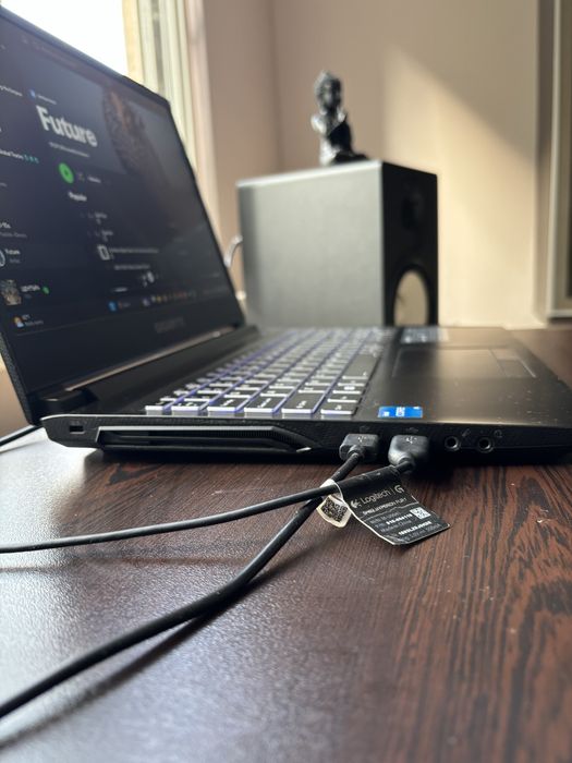 Геймърски Лаптоп Gigabyte G5 MD