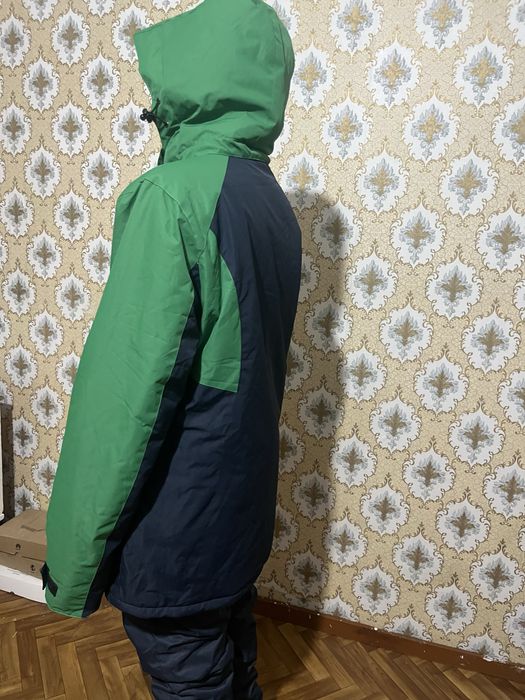 Продам лыжный костюм