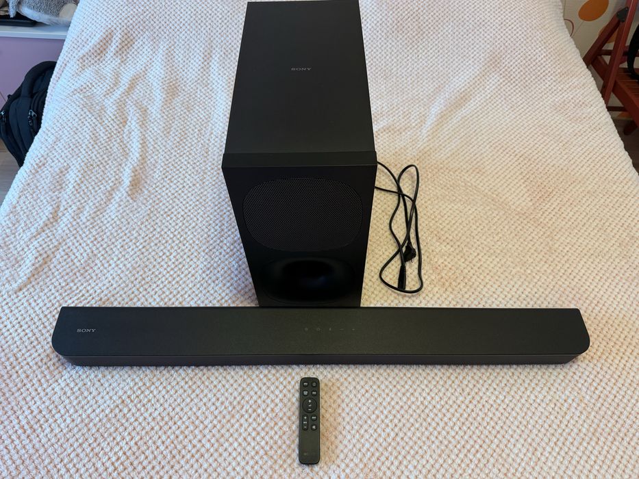 Vând Soundbar Sony HT-S400 – 330 W, Bluetooth 5.0, Subwoofer wireless