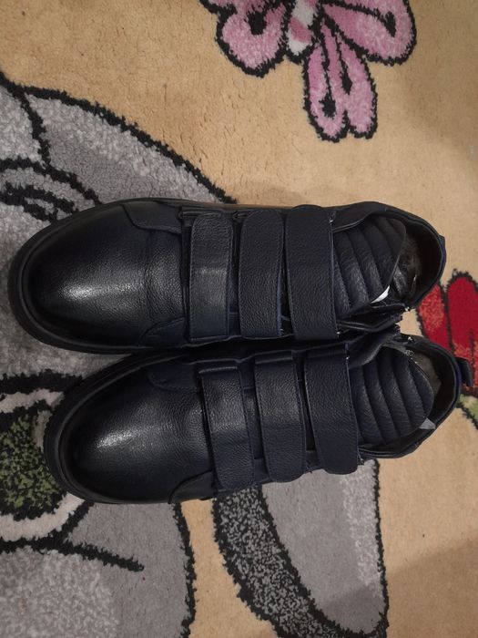 Продам мужскую кожанную обувь