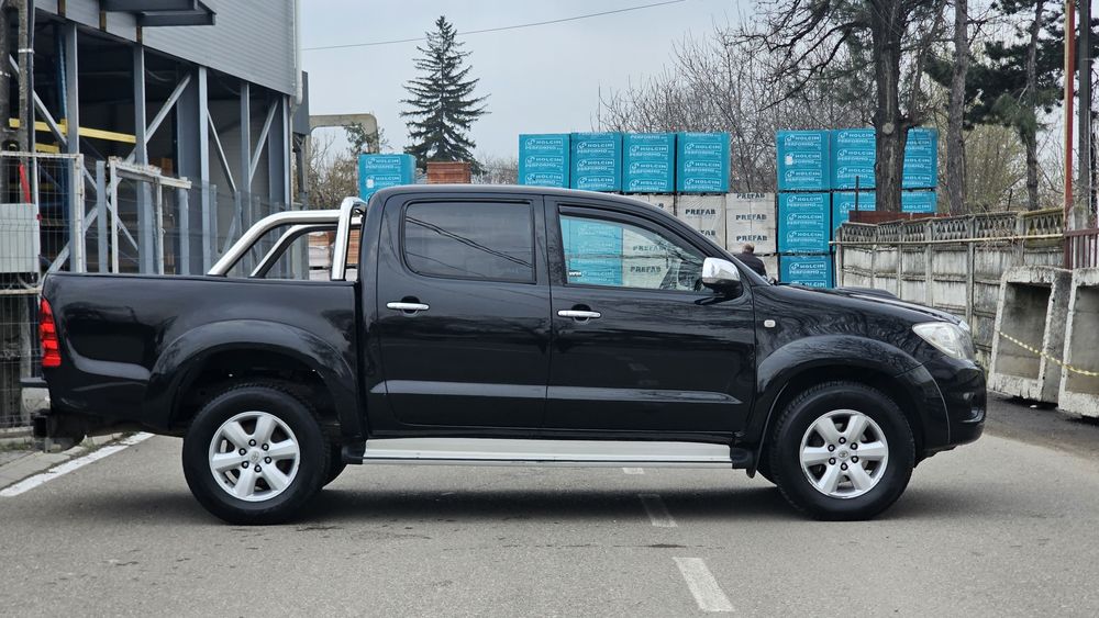 Toyota Hilux D-4D Automată 2010