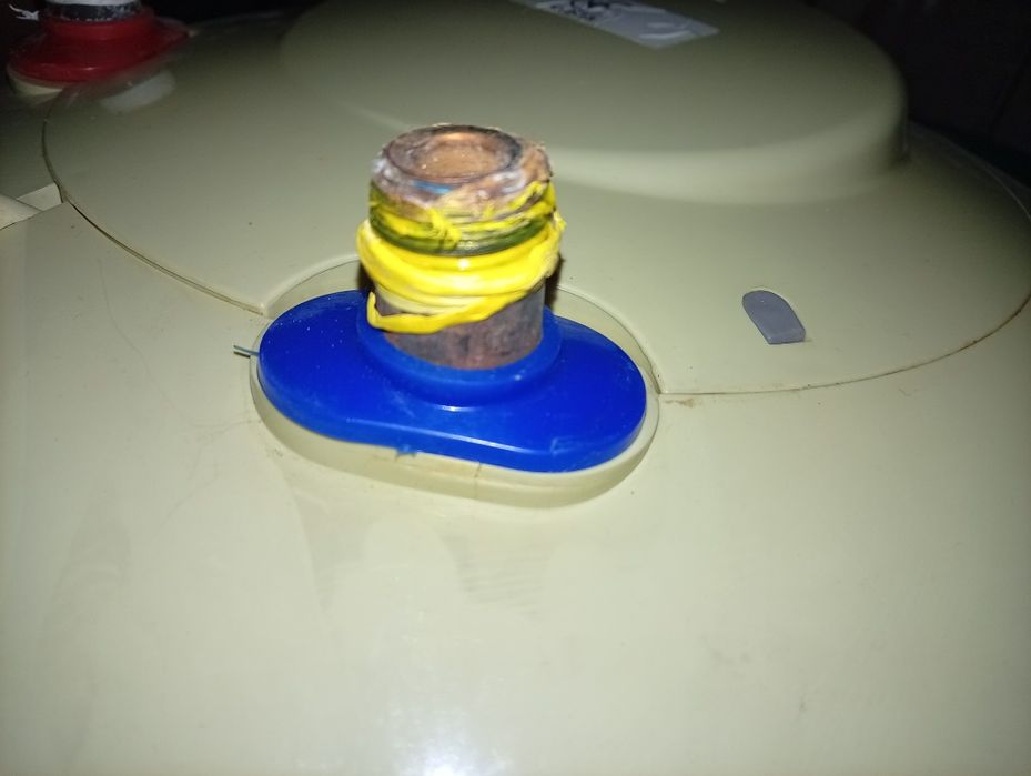 Ariston sotiladi, ishlashi yaxshi