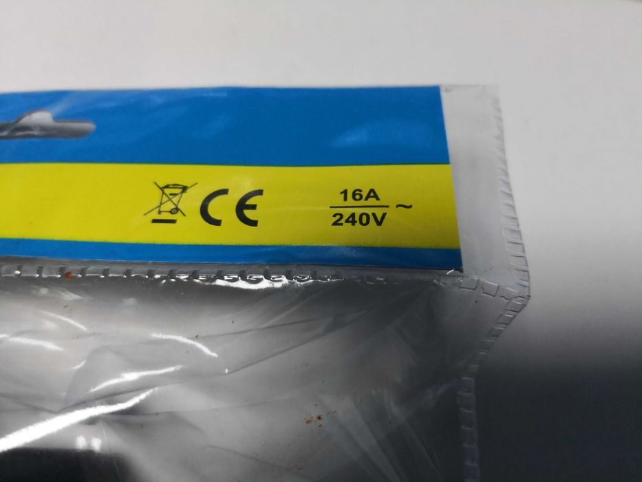 Prelungitor 6 prize, 10 m cu intrerupator cu cablu de 10 si de 16 A