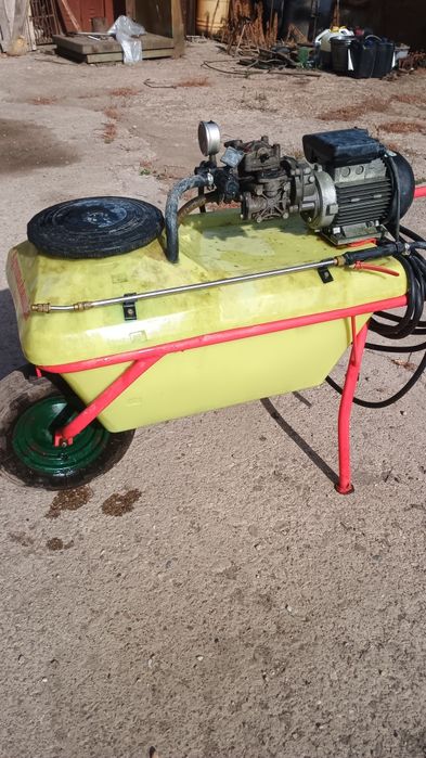 Pompa de stropit