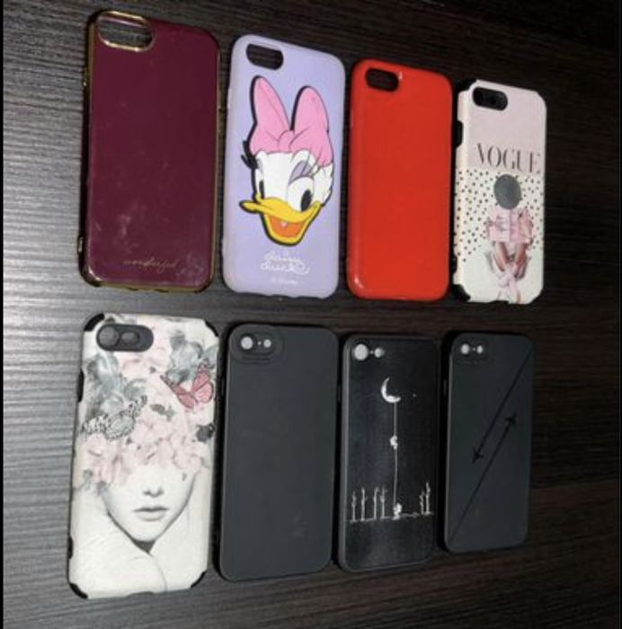 Huse foarte buna / noi IPhone 8