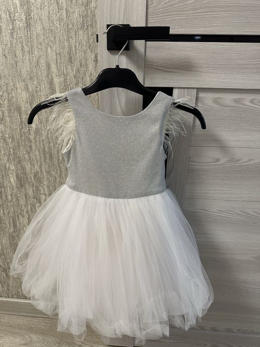 Платье на девочку