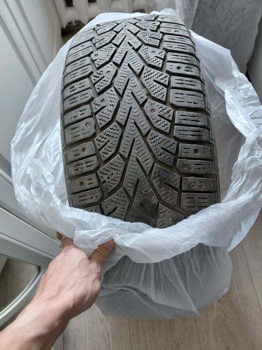Продам за 50 000тг Б/у зима