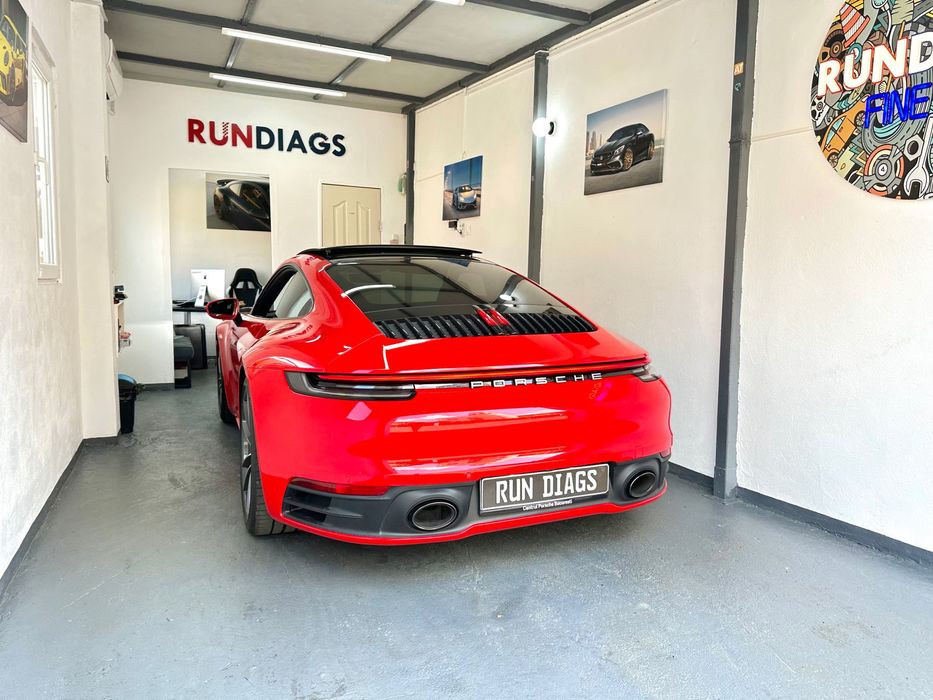 Wireless Apple CarPlay Porsche Cayenne, Macan, 911 etc