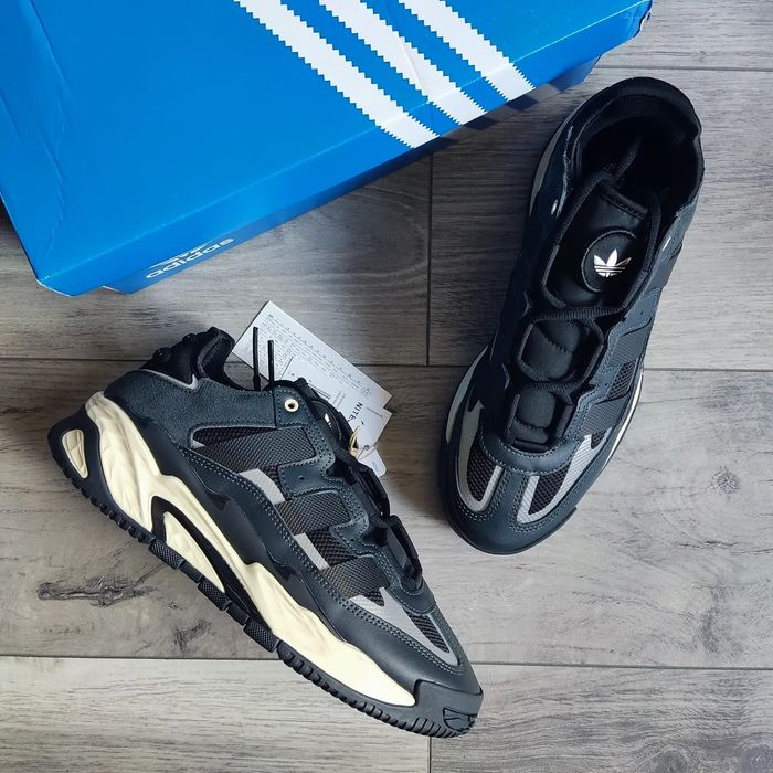 Adidas  Niteball