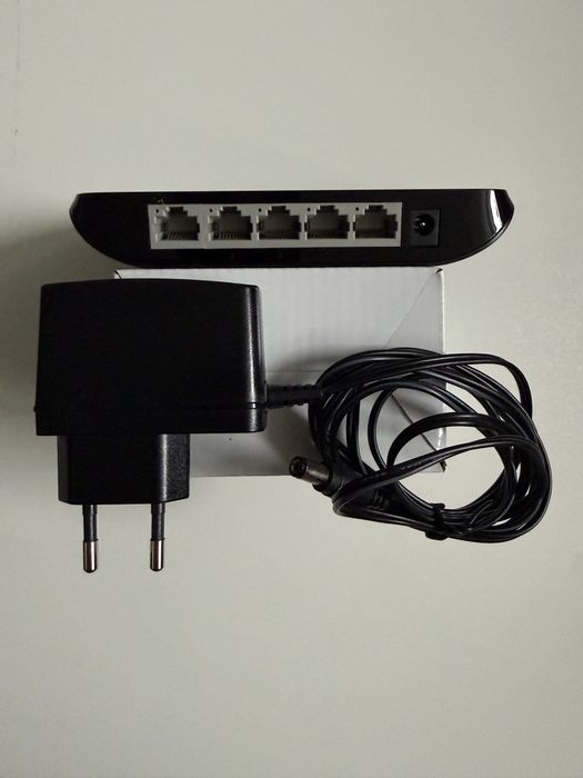 Switch TP-Link TL-SG1005D Gigabit 5 Porturi 10/100/1000 Mbps