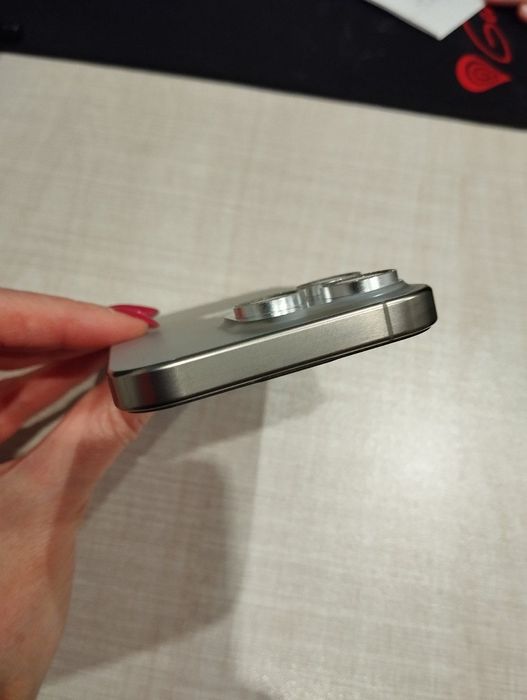 НАМАЛЕН iPhone 15pro 128gb Перфектен