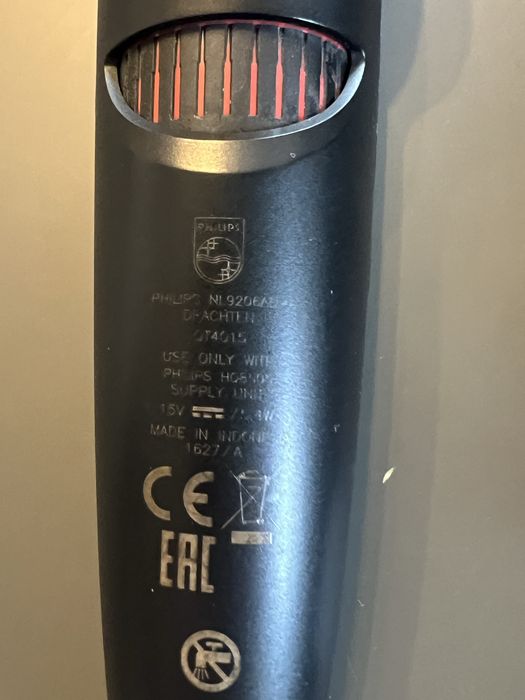 Trimmer / Aparat tuns barbă Philips QT4015 + Pieptene original (Pentru piese / reparație)