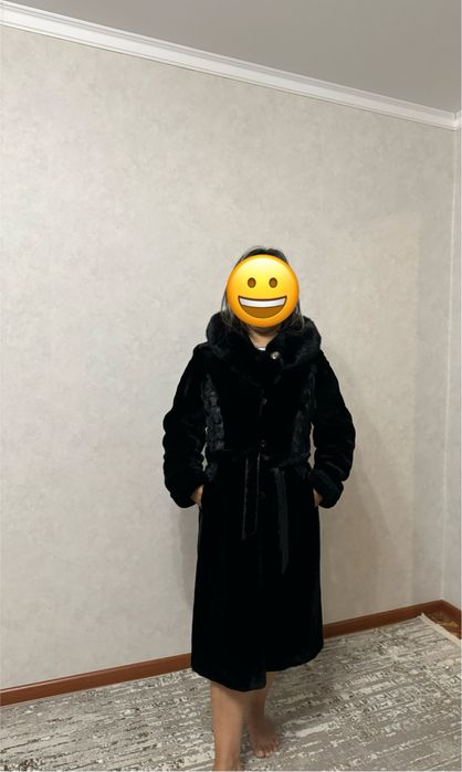 Шуба мутон вставкой норки