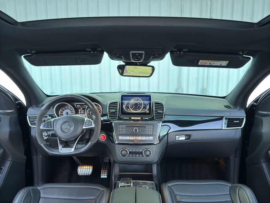 Mercedes-Benz GLE COUPE 63S 585cp AMG/ACC/Lane/Side/Pano/H&K/Vent