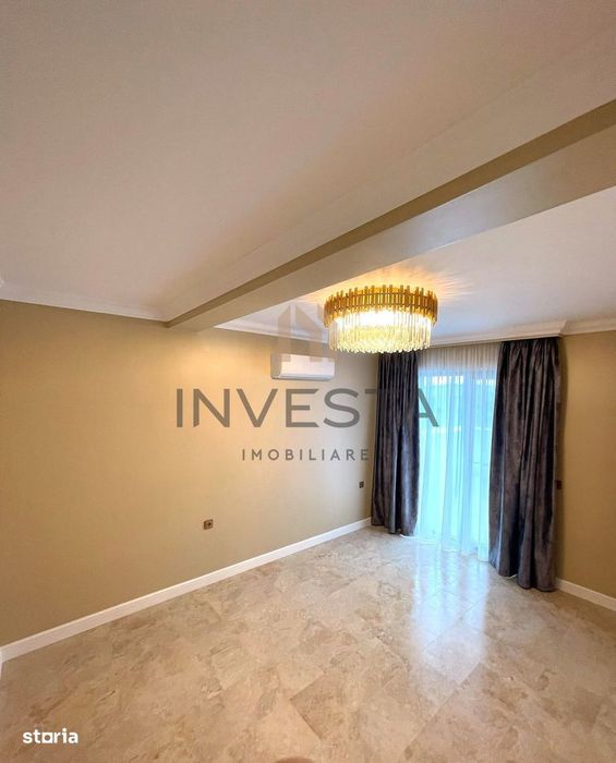 Casa moderna cu priveliste asupra orasului, terasa cu jacuzzi, Iris