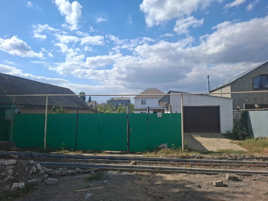 Продам частный двухэтажный дом