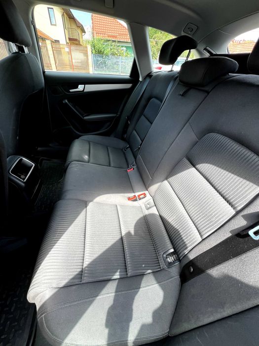 Audi A4 B8, 2011, 2.0 TDI 143 CP, Negru