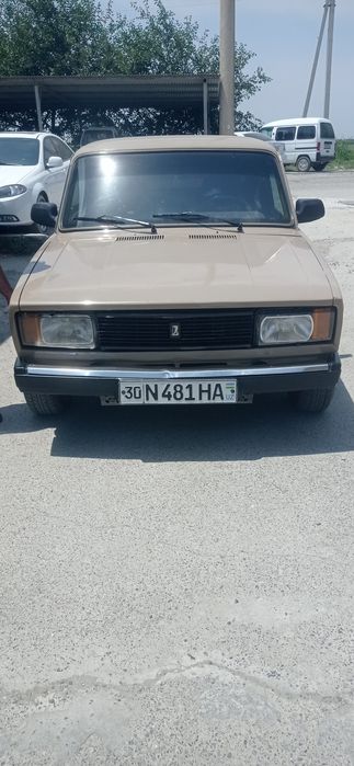 Ваз 2105 срочно сотилади