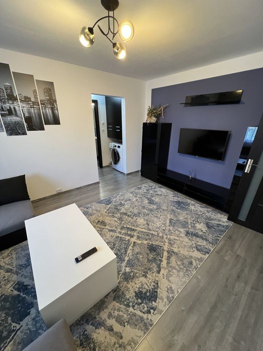 Inchiriez apartament 2 cam, Craiovita Noua, zona linistita!