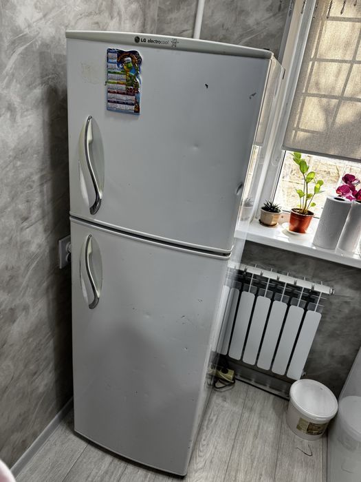 Продом холодильник хороший соостояние