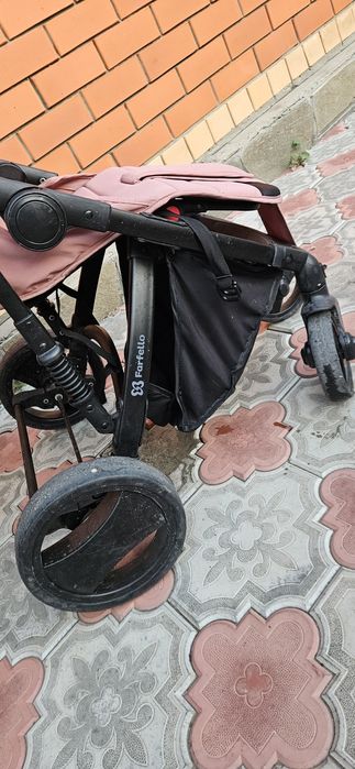 коляска детская в очень хорошем состоянии