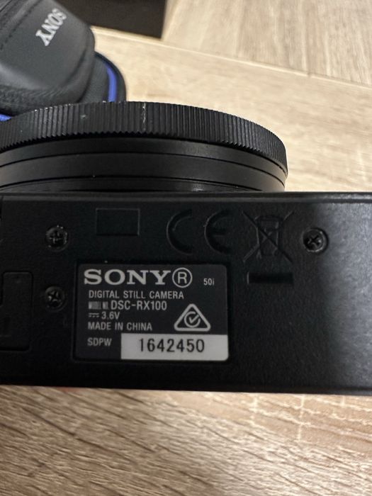 Vand aparat foto Sony Cybeshot DSC - RX100