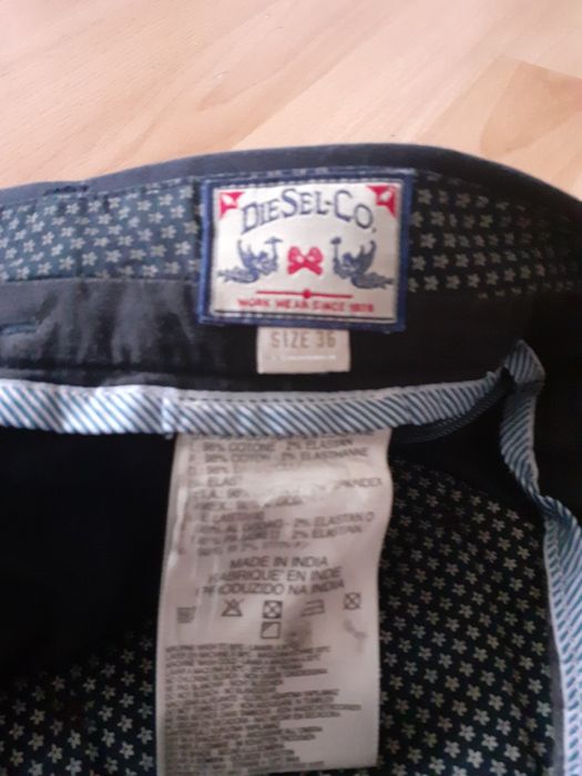 Ptr.bărbați,pantaloni bbc 100%,marca Diesel,originali.