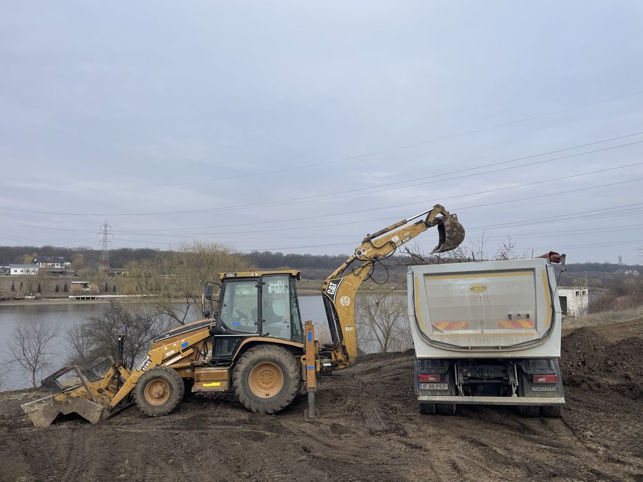 Inchiriem buldoexcavator